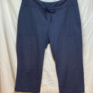 Light Weight, Cropped Sweatpants with Pockets!